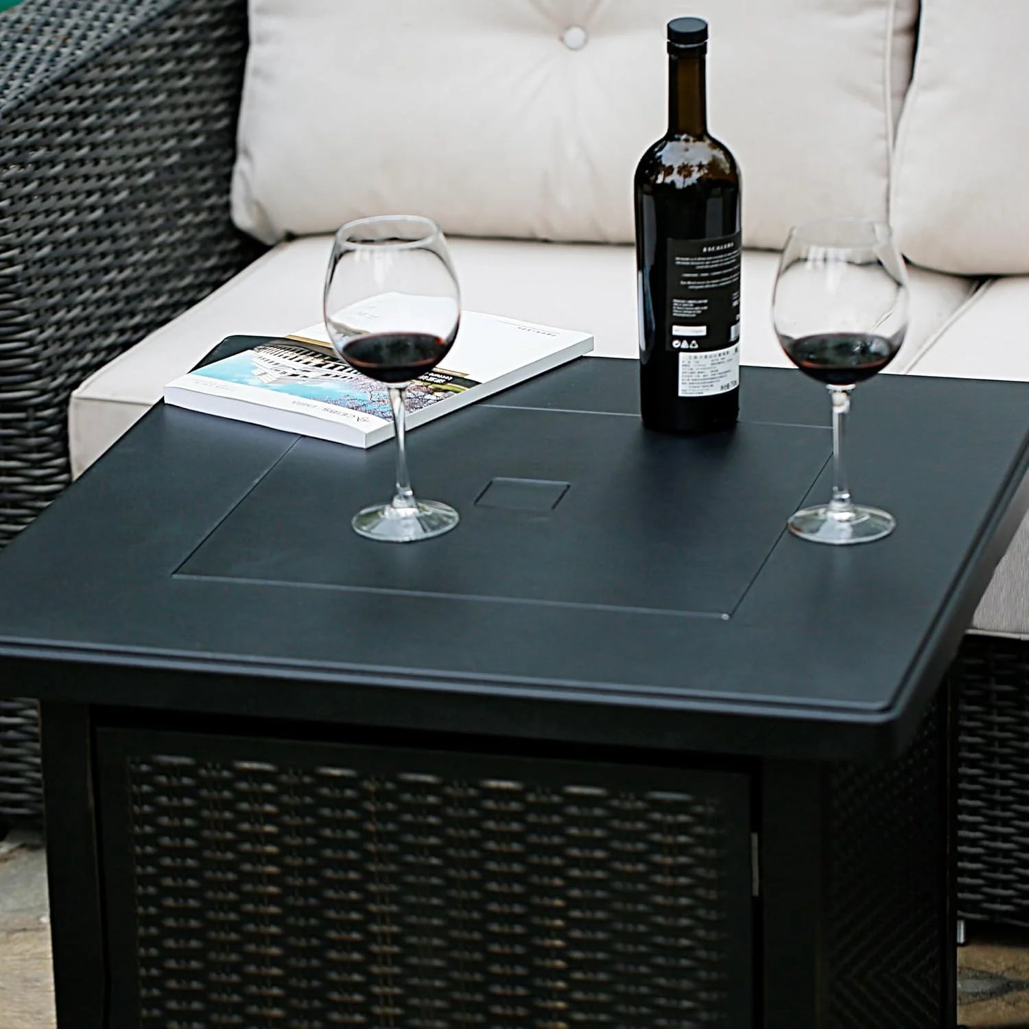 Propane Gas Fire Pit Table with Lid for outside Backyard, Patio 50000 BTU 28 Inch